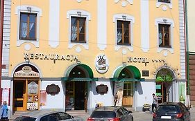 Hotel Bristol