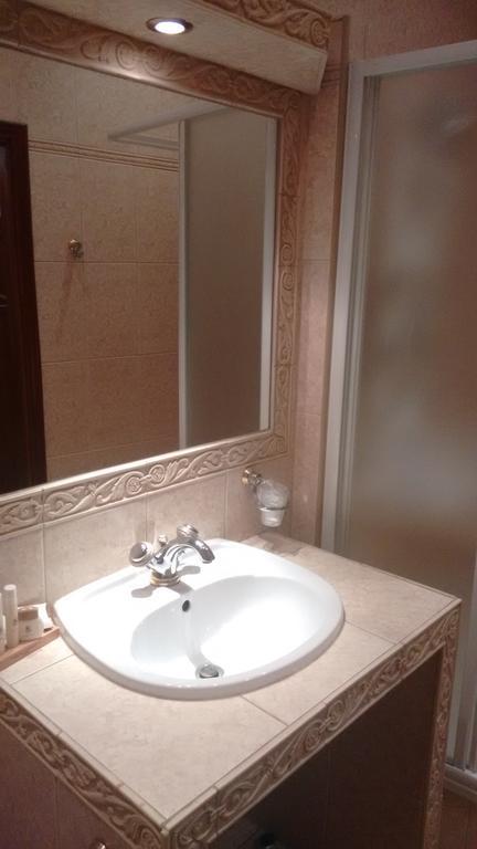 Hotel Bristol Тарнув Экстерьер фото
